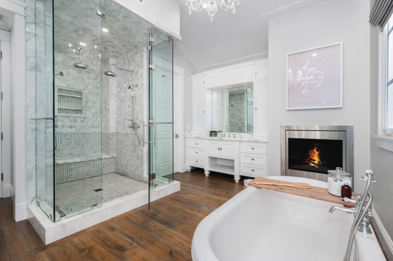 Luxury Bathtub and Shower